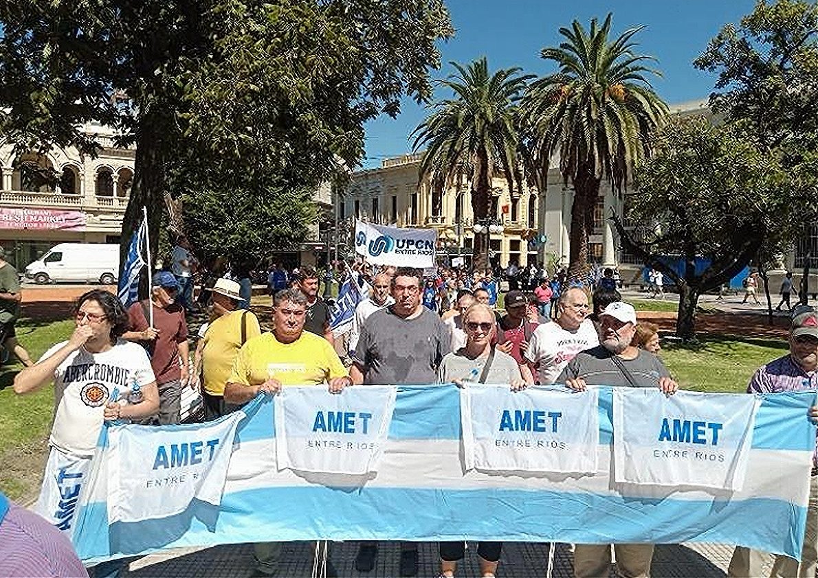 Convocatoria en apoyo a la lucha de nuestros Jubilad@s Nacionales AMET dijo presente